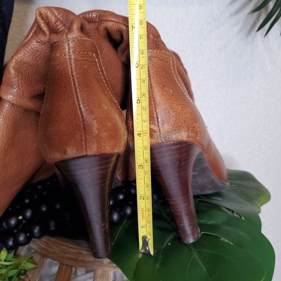 Matisse "Tasha" Cigar Brown Heeled Boots  Grommet/Pull tabs Size 8.5 - Picture 12 of 14